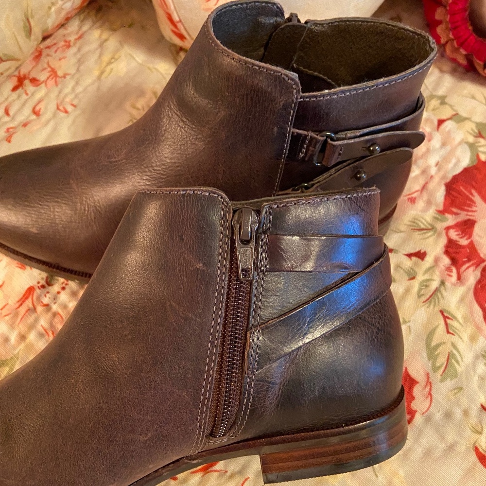 NWOT J. Jill Flat Bootie, 6.5, Chocolate Leather